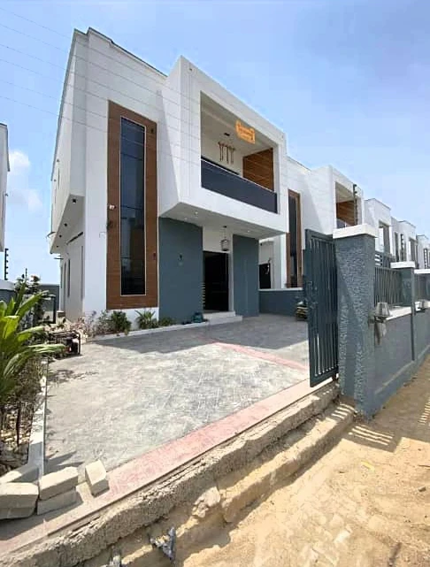 Duplex for Sale in Ajah, Lekki, Lagos cover picture