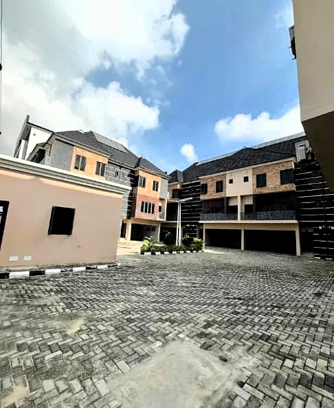 Duplex for Sale in Ikate Lekki, Lagos cover picture