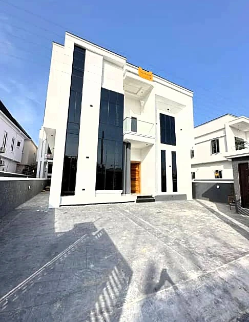 Duplex for Sale in Ikota, Lekki, Lagos cover picture