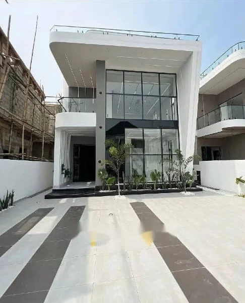 Duplex for Sale in Ajah, Lekki, Lagos cover picture