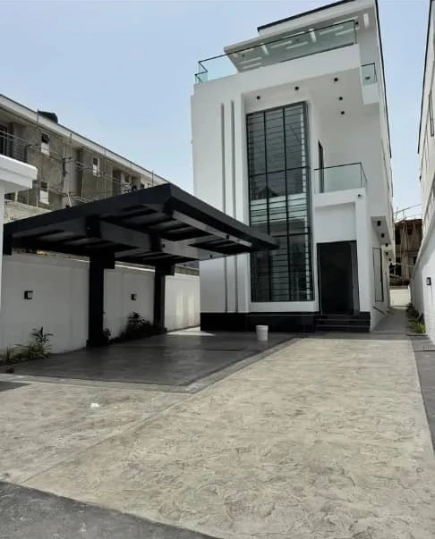 Duplex for Sale in Osapa London, Lekki, Lagos cover picture