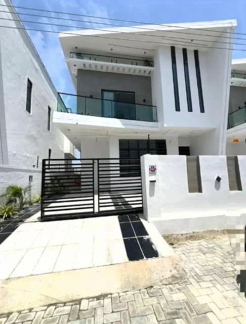 Duplex for Sale in Ajah, Lekki, Lagos cover picture