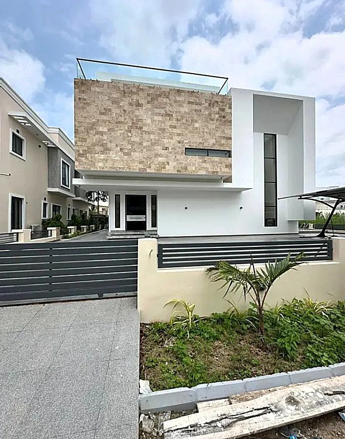 Duplex for Sale in Chevron, Toll gate, Lagos cover picture