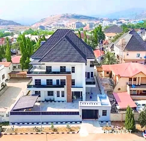 Duplex for Sale in Maitama, FCT cover picture