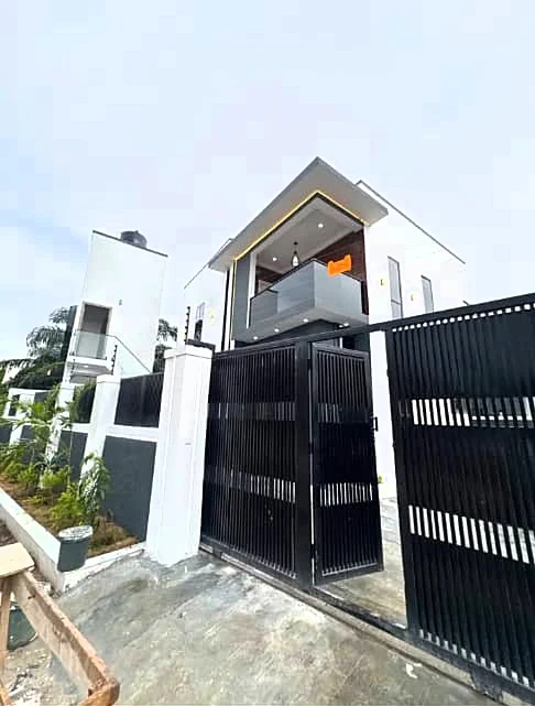 Duplex for Sale in Cooperative shell Eliozu Eneka, Rivers cover picture