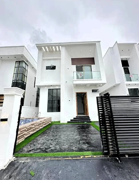 Duplex for Sale in Chevron, Lekki, Lagos cover picture