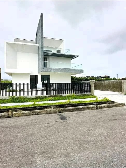 Duplex for Sale in Osapa London, Lekki, Lagos cover picture