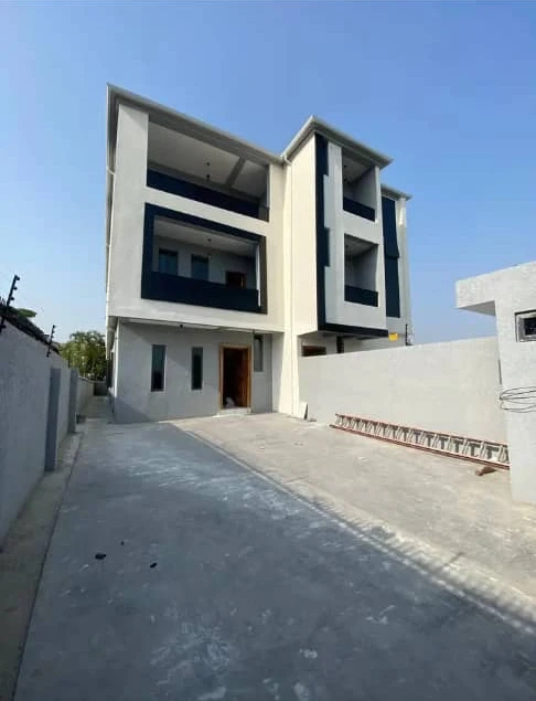 Duplex for Sale in Lekki phase 1, Lagos