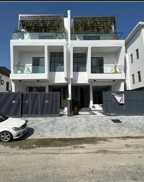 Duplex for Sale in Ikota, Lekki, Lagos cover picture