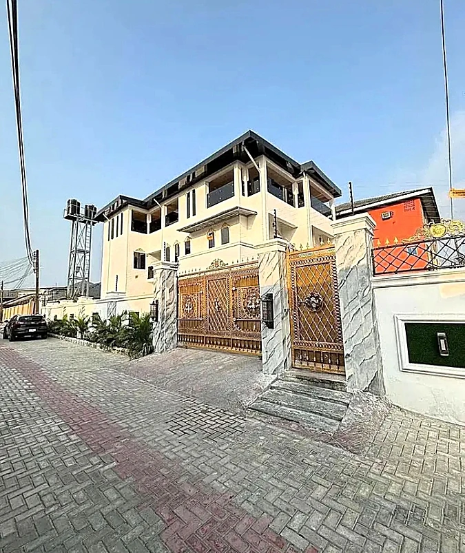 Duplex for Sale in Woji Estate, Rivers cover picture