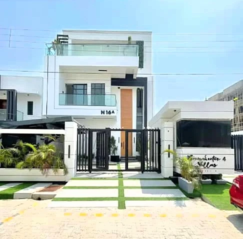 Duplex for Sale in Ologolo Lekki, Lagos