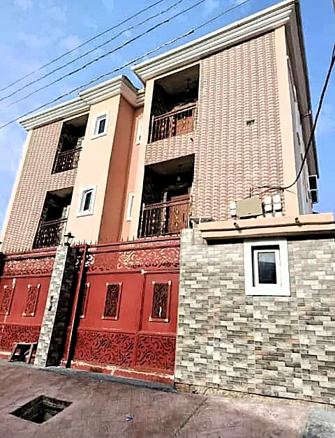 3 Bedroom Flat for Sale in Surulere, Lagos