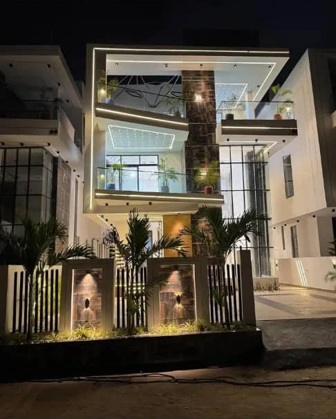 Duplex for Sale in Chevron, Lekki, Lagos cover picture