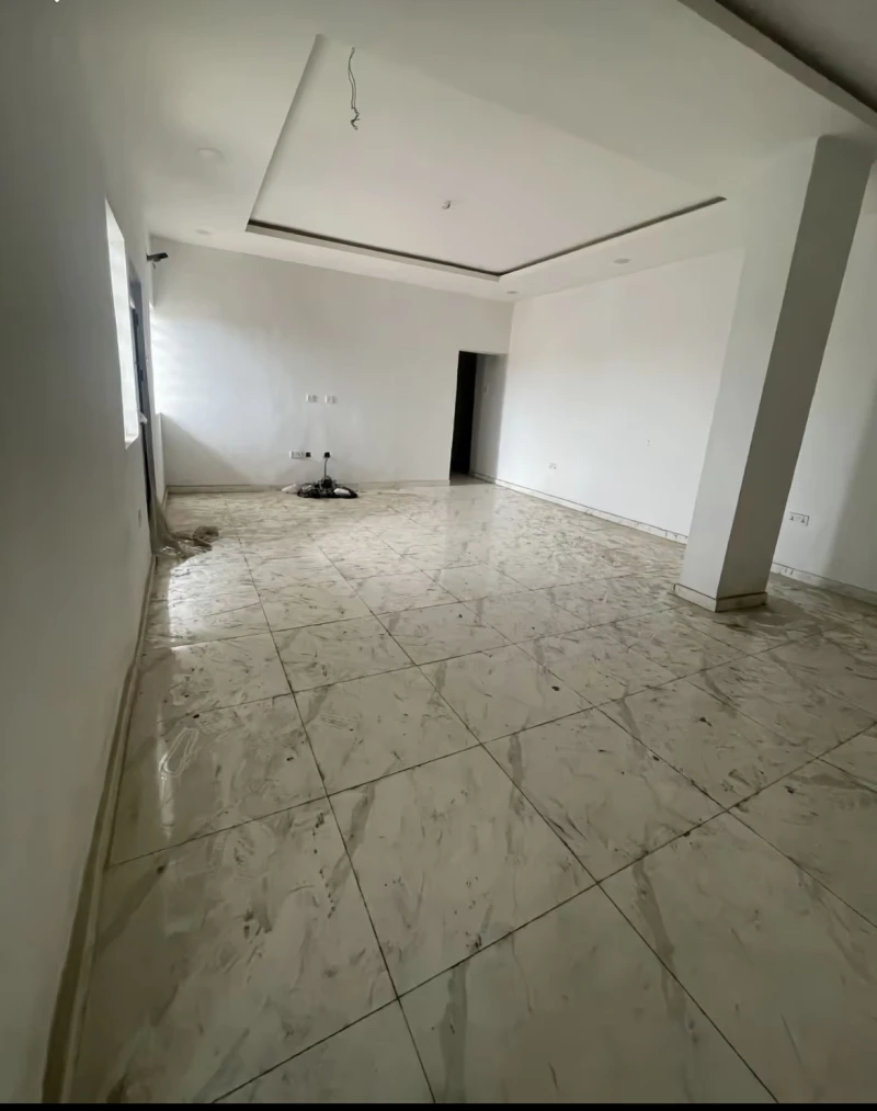 3 Bedroom Flat for Sale in Obanikoro, Lagos - Image 1