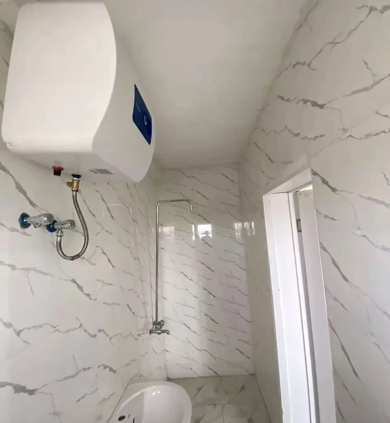 3 Bedroom Flat for Sale in Yaba, Lagos - Image 5