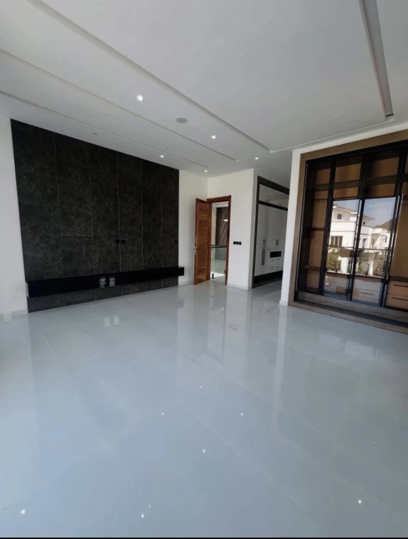 Duplex for Sale in Ikota, Lagos - Image 4