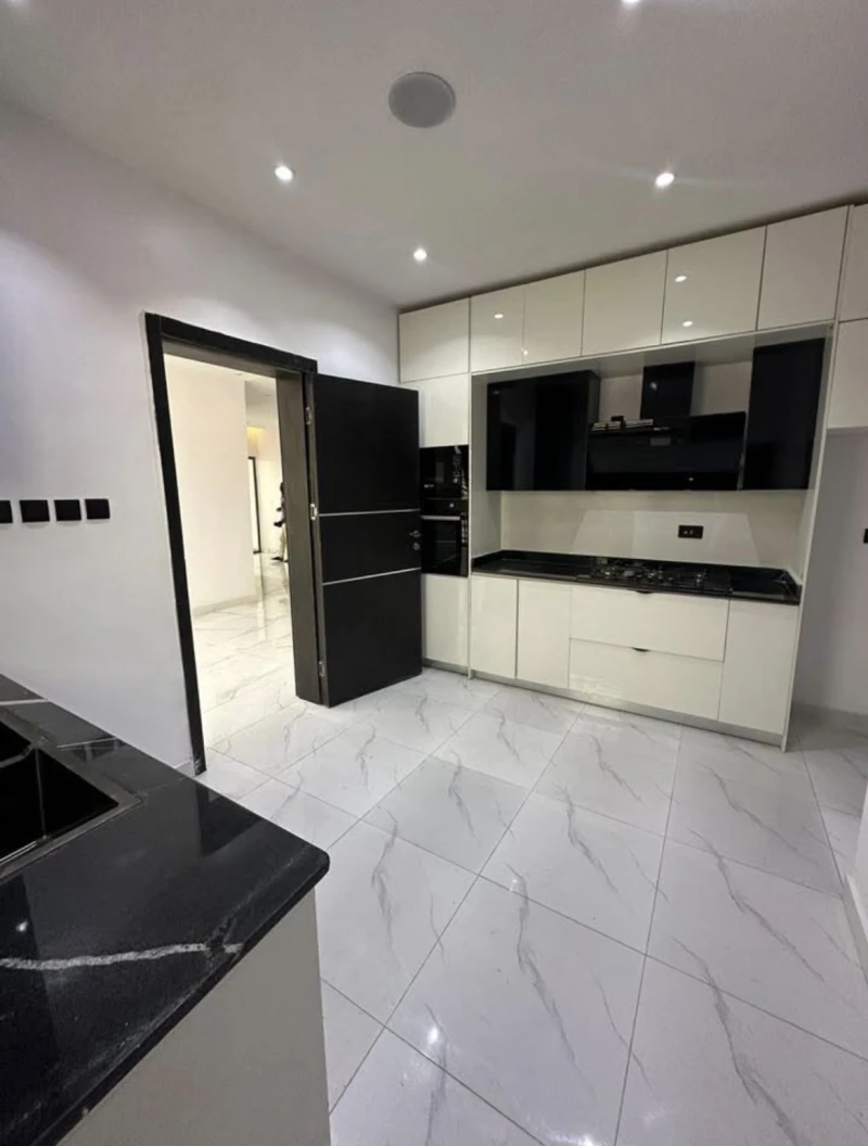 3 Bedroom Flat for Sale in Lekki phase 1, Lagos - Image 3