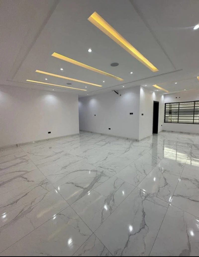 3 Bedroom Flat for Sale in Lekki phase 1, Lagos - Image 1