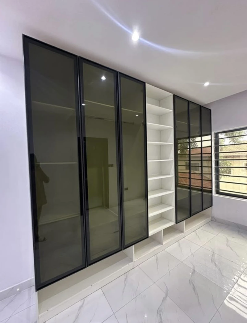 3 Bedroom Flat for Sale in Lekki phase 1, Lagos - Image 4