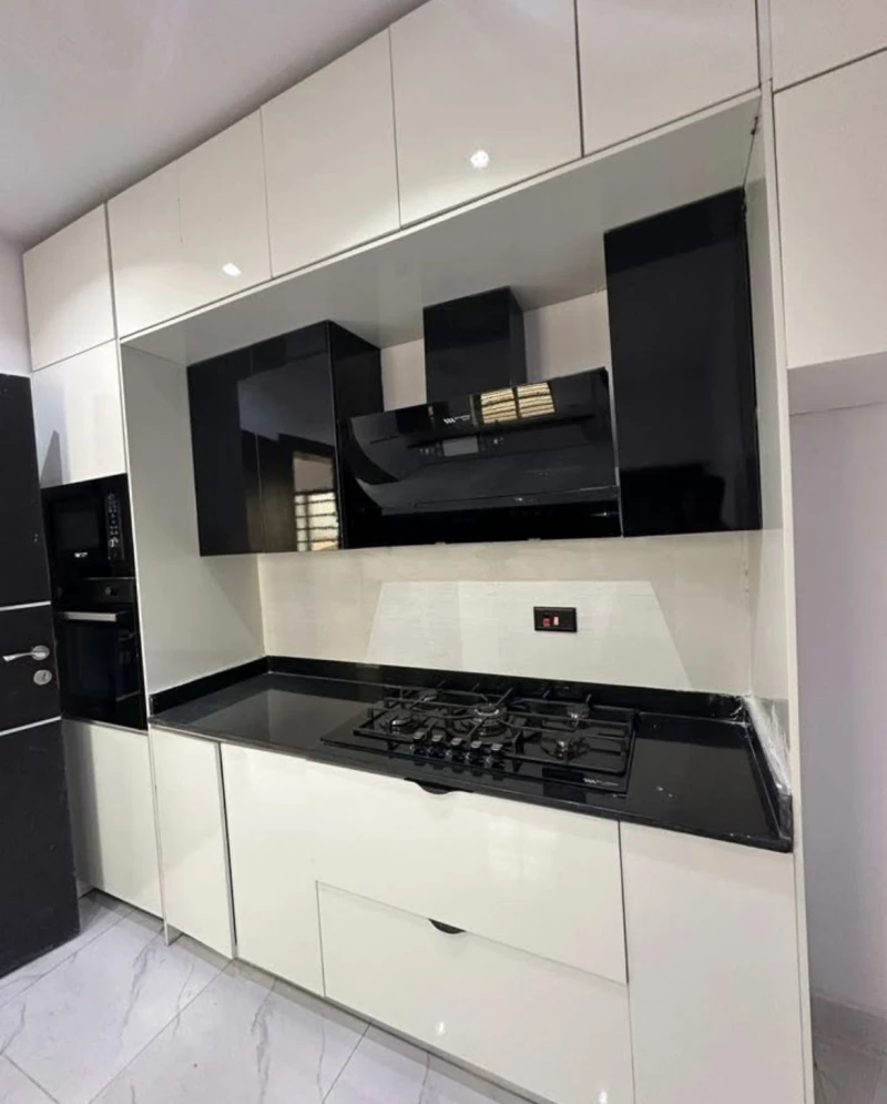 3 Bedroom Flat for Sale in Lekki phase 1, Lagos - Image 6