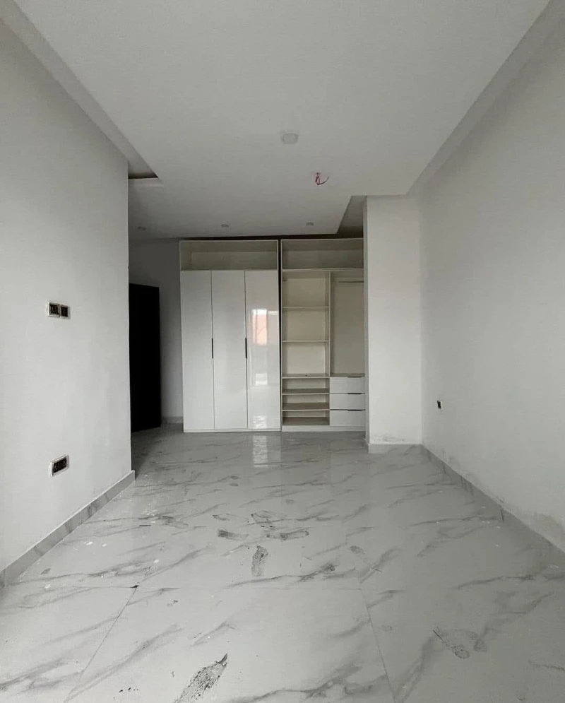 3 Bedroom Flat for Sale in Chevron Drive, Lekki, Lagos - Image 2