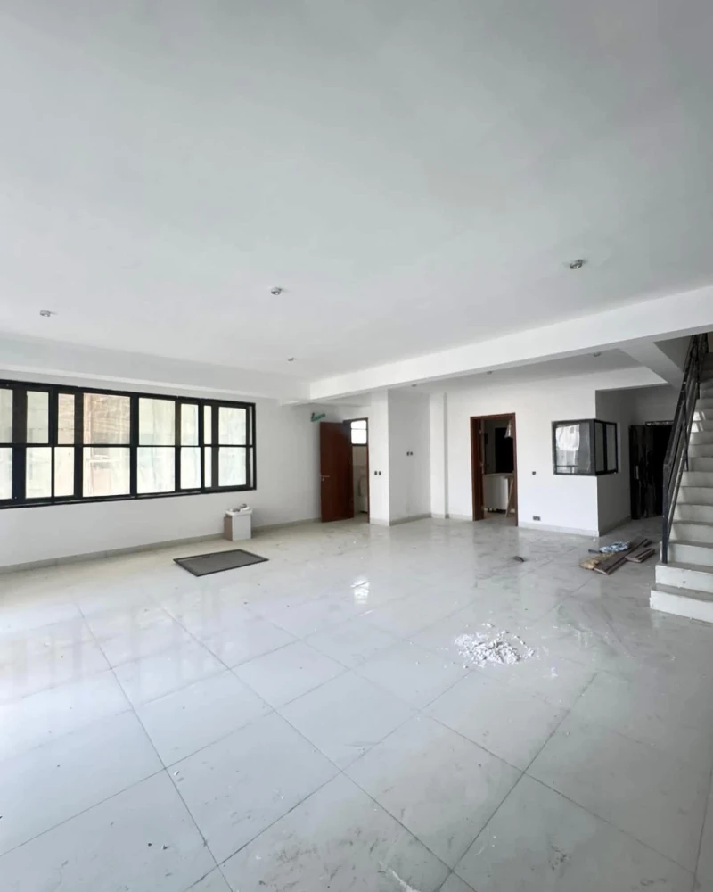 2 Bedroom Flat for Sale in Lekki Phase 1, Lagos - Image 1