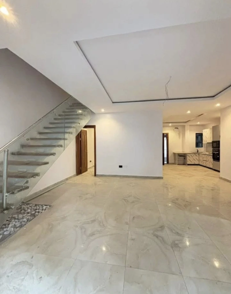 Duplex for Sale in Lekki phase 1, Lagos - Image 2