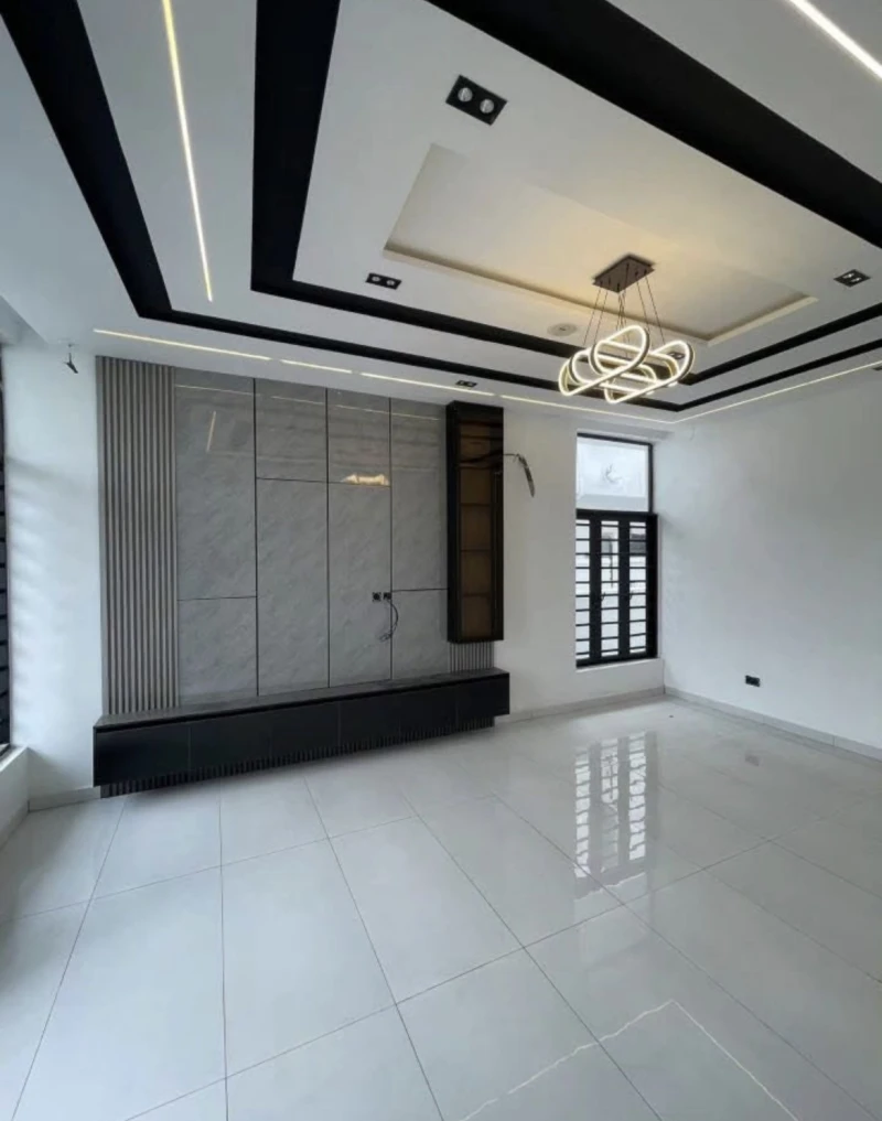 Duplex for Sale in IKOTA LEKKI, Lagos - Image 1