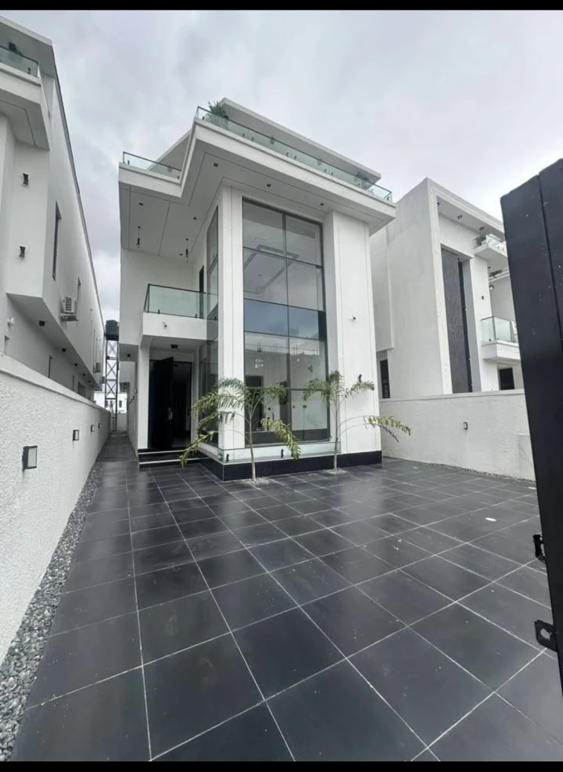 Duplex for Sale in Ajah, Lekki, Lagos cover picture