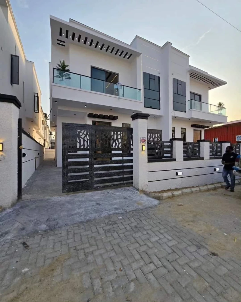 Duplex for Sale in Idado, Lekki, Lagos cover picture