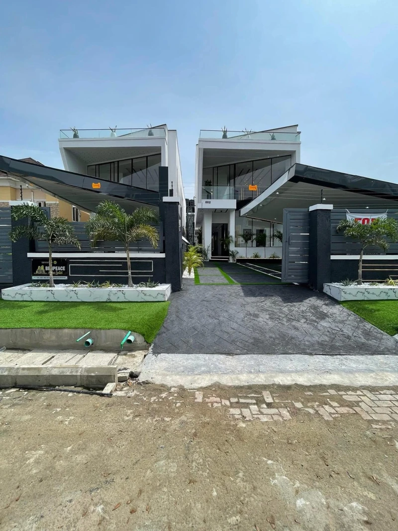 Duplex for Sale in Ikate, Lekki, Lagos cover picture
