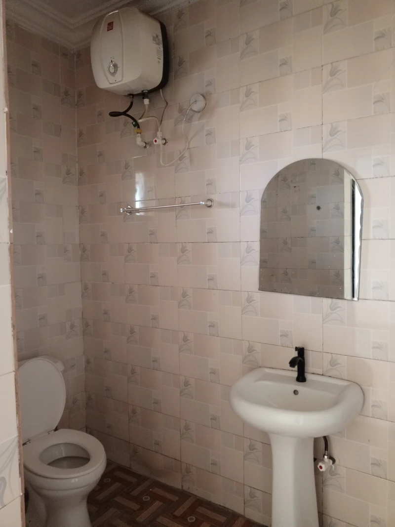 1 Bedroom Flat for Rent in Chevron Lekki, Lagos - Image 2