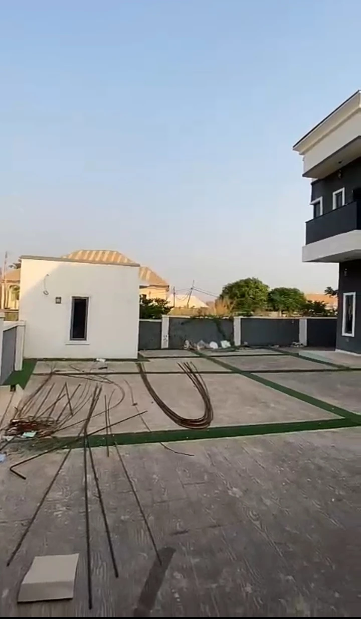 Duplex for Sale in Thinkers corner, Enugu - Image 1