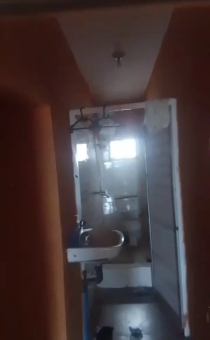 1 Bedroom Flat for Sale in Ruben aghol tarred road GRA, Edo - Image 1