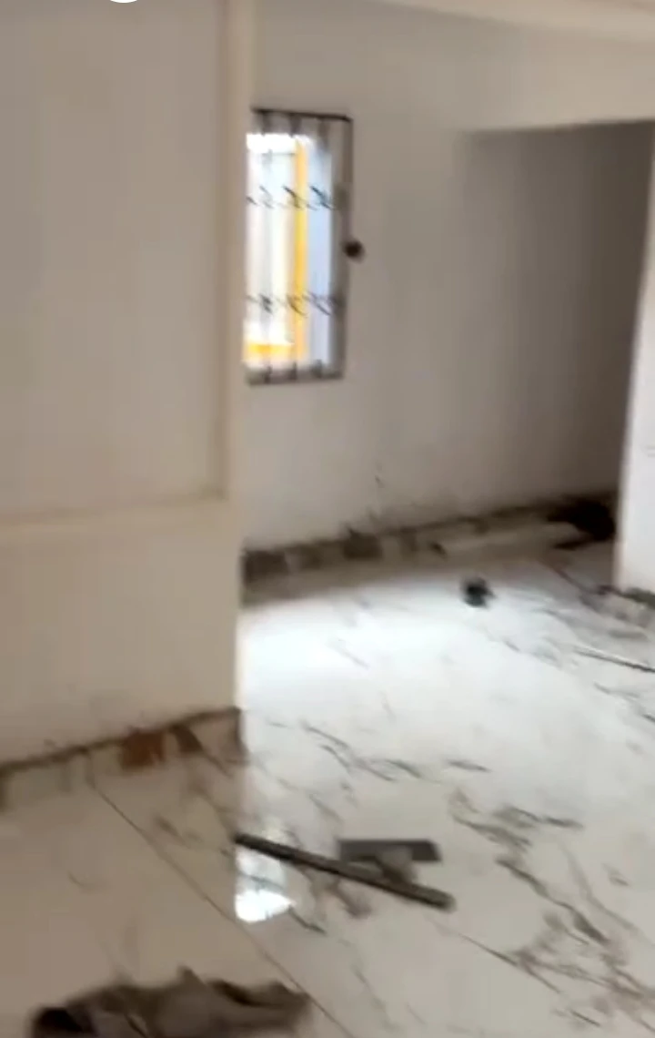 1 Bedroom Flat for Rent in First Ugbor GRA, Edo - Image 1
