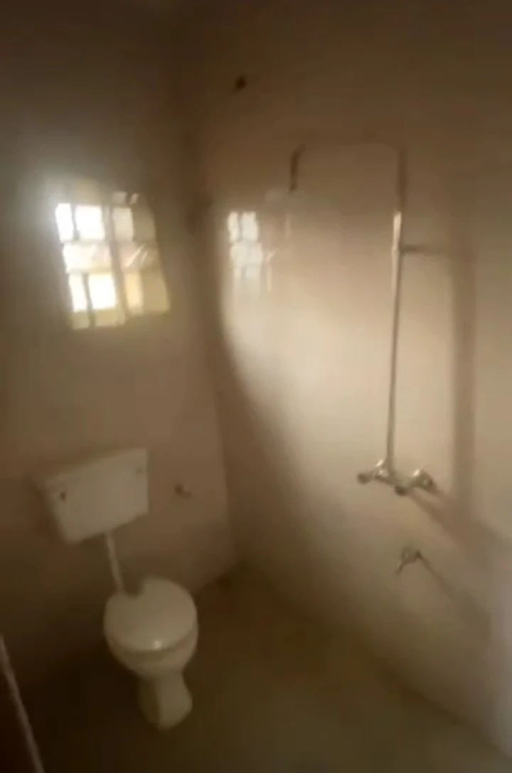 2 Bedroom Flat for Rent in Tarred road, off oko central, Edo - Image 1