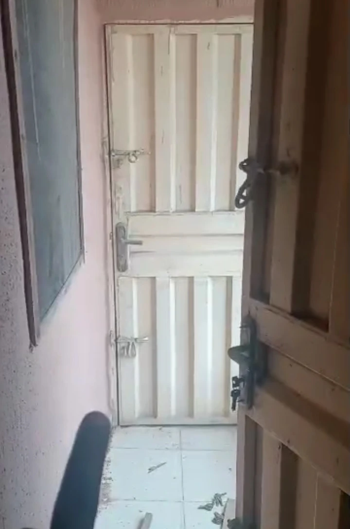 2 Bedroom Flat for Rent in Etete GRA, Edo - Image 1