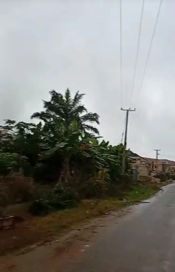 Land for Sale in Oguola avenue off golf course GRA, Edo - Image 1