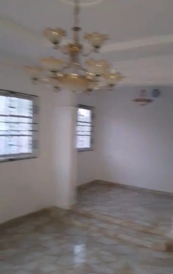 3 Bedroom Flat for Rent in ulemo quarters, Edo - Image 1