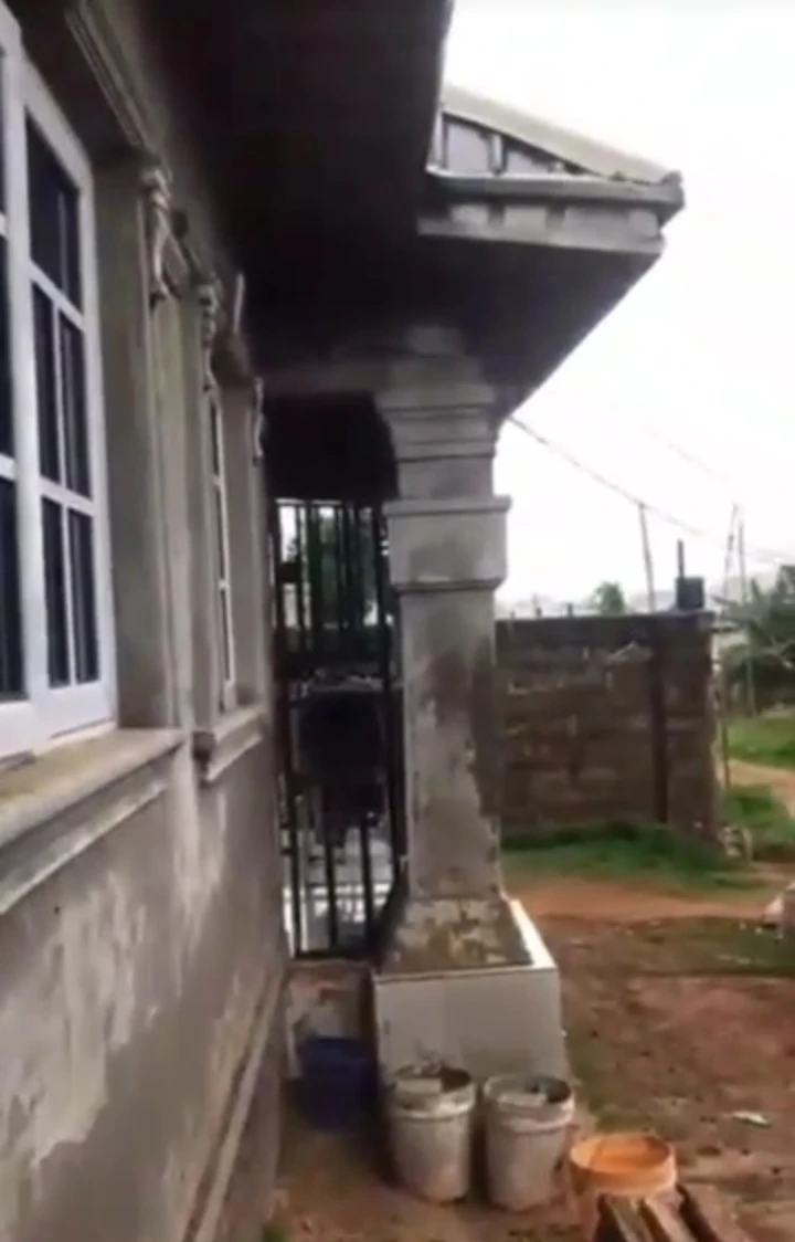 4 Bedroom Flat for Sale in Peanut off Sapele road, Edo - Image 1