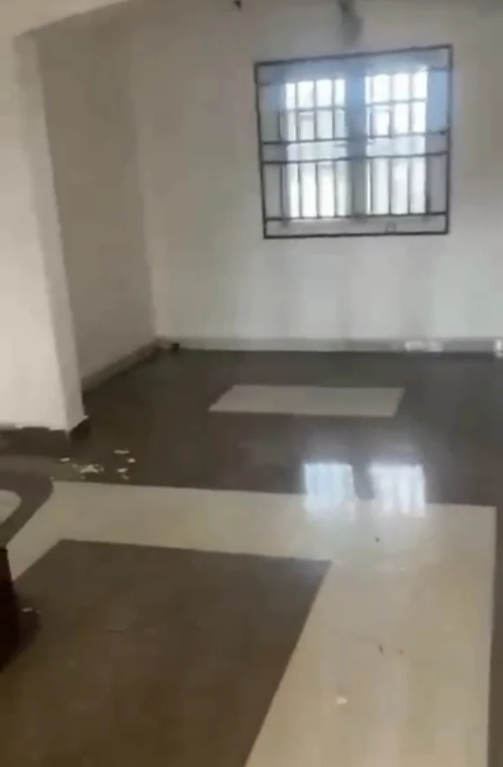 3 Bedroom Flat for Rent in Back of winners, Edo - Image 1