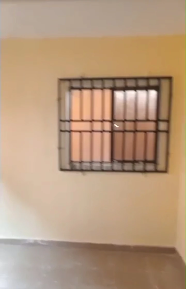 3 Bedroom Flat for Rent in Ojomoh Etete, Edo - Image 1