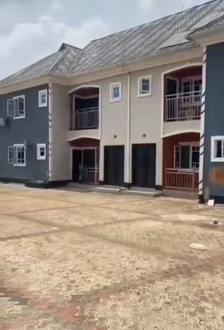 3 Bedroom Flat for Sale in Oguwenyi off airport road, Edo - Image 1