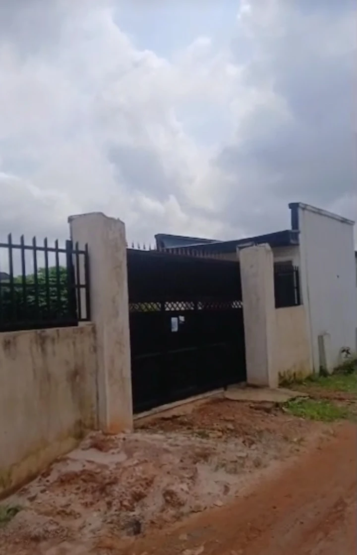2 Bedroom Flat for Sale in Okhoromi community, Katsina - Image 1