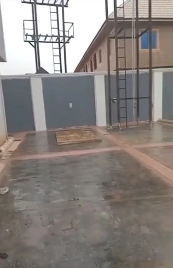 3 Bedroom Flat for Rent in Oguwenyi off airport road, Edo - Image 1