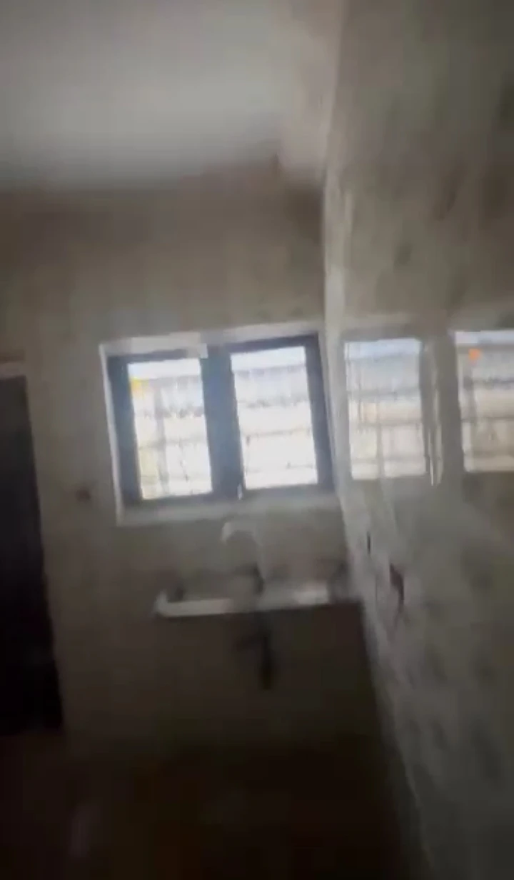 2 Bedroom Flat for Rent in Sapele road, Edo - Image 1