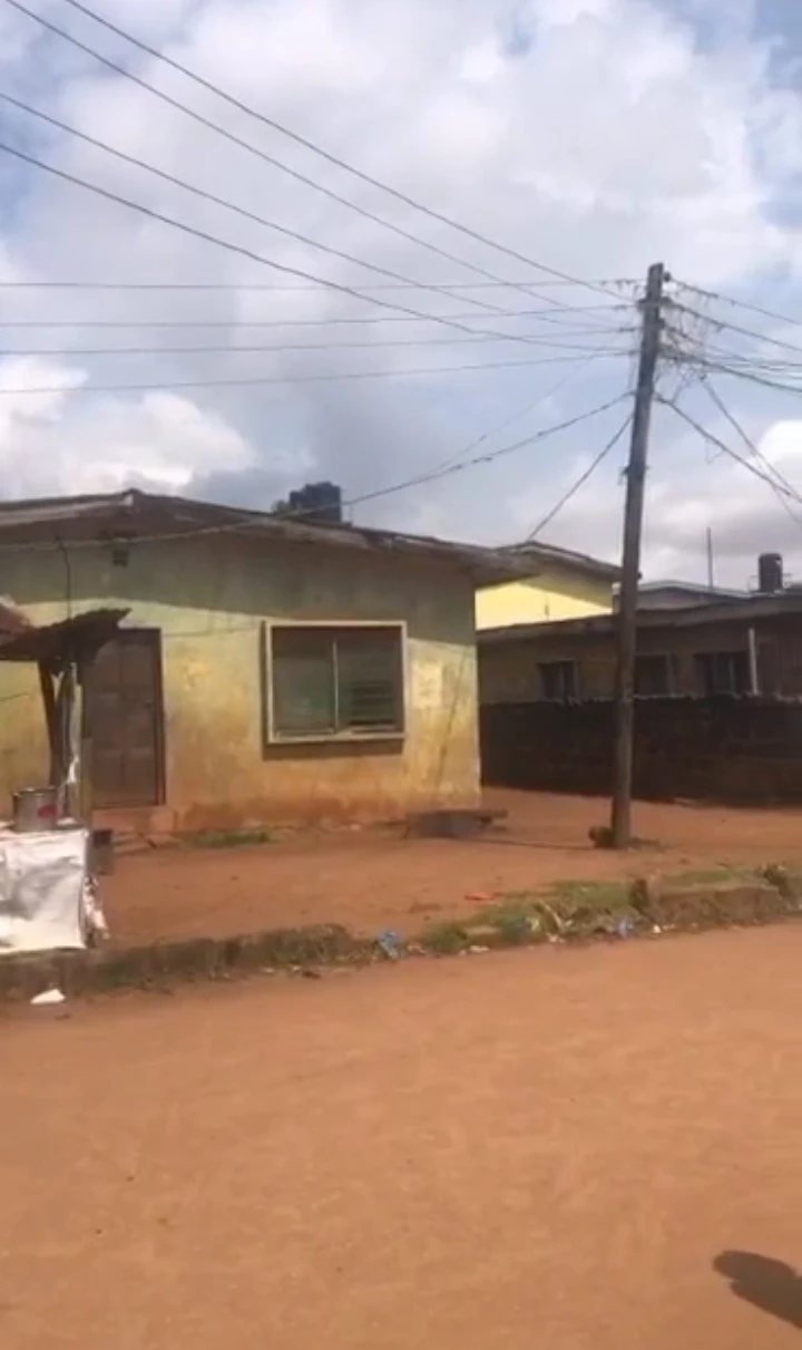2 Bedroom Flat for Sale in Agboma off Ekenwan road, Edo - Image 1
