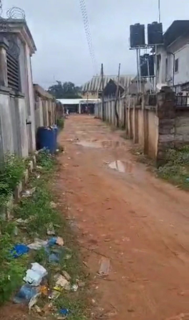 3 Bedroom Flat for Sale in Ugbor Central, Edo - Image 1