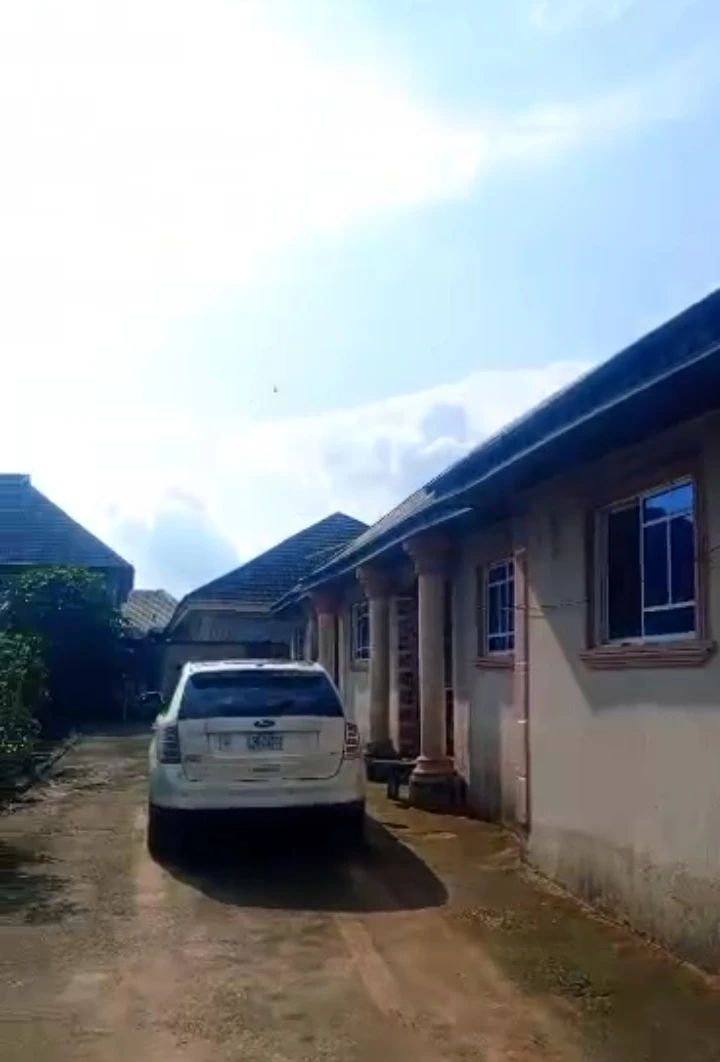 Bungalow for Sale in Ekae, Edo - Image 1