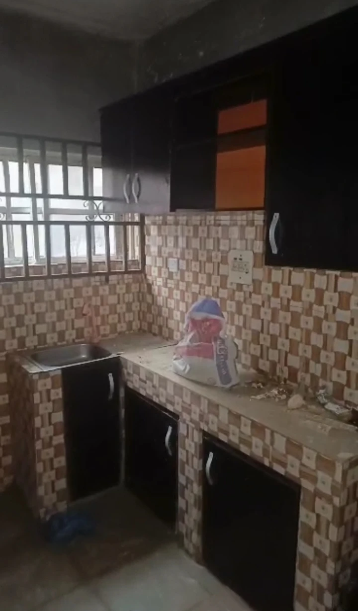 3 Bedroom Flat for Rent in Ugbor Village Rd, Edo - Image 1